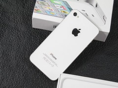 iPhone 4S 白色 背面图 